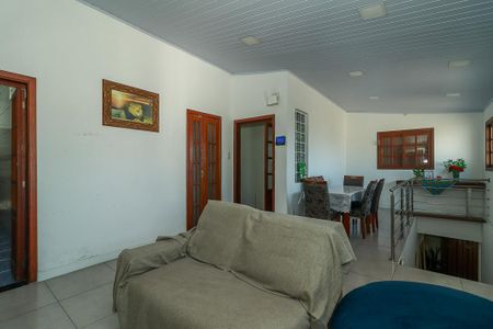 Casa à venda com 185m², 3 quartos e 2 vagasSala