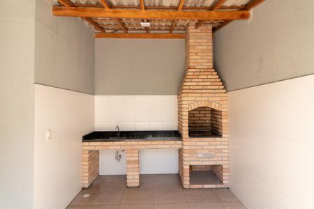 Apartamento para alugar com 38m², 2 quartos e 1 vagaÁrea comum - Churrasqueira