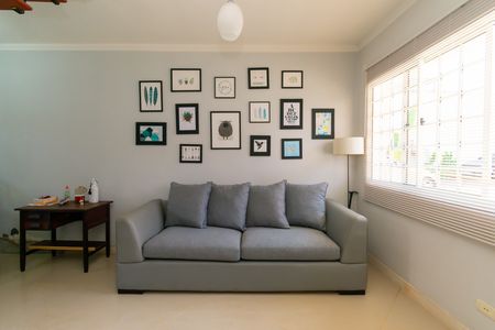 Casa de condomínio para alugar com 85m², 2 quartos e 2 vagasSala