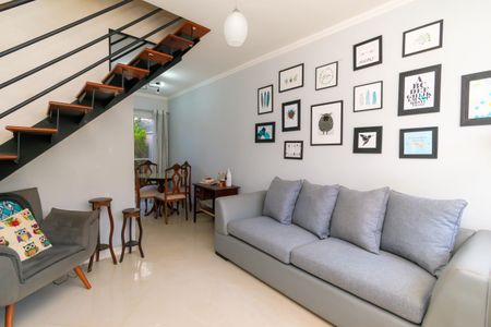 Casa de condomínio para alugar com 85m², 2 quartos e 2 vagasSala