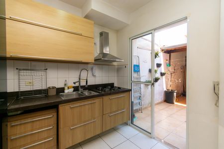 Casa de condomínio para alugar com 85m², 2 quartos e 2 vagasCozinha