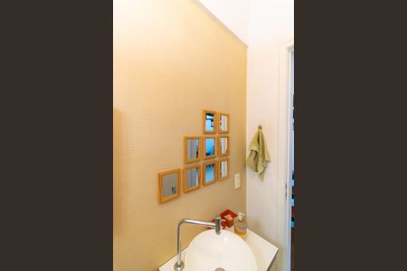 Casa de condomínio para alugar com 85m², 2 quartos e 2 vagasLavabo