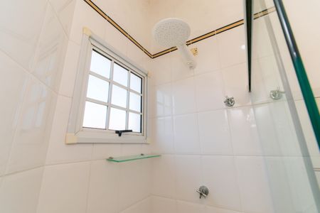 Casa de condomínio para alugar com 85m², 2 quartos e 2 vagasBanheiro da Suíte 2