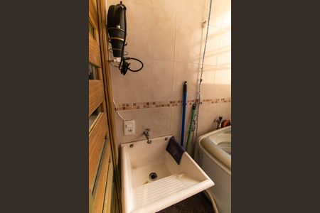 Apartamento à venda com 45m², 2 quartos e sem vaga Apartamento à venda com 45m², 2 quartos e sem vagaBanheiro