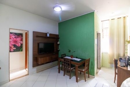 Apartamento à venda com 45m², 2 quartos e sem vaga Apartamento à venda com 45m², 2 quartos e sem vagaSala