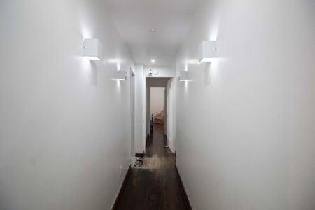 Apartamento à venda com 190m², 4 quartos e 1 vagaQuarto 2 - Corredores de acesso