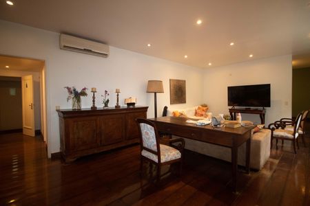 Apartamento à venda com 190m², 4 quartos e 1 vagaSala