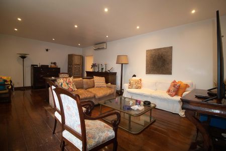 Apartamento à venda com 190m², 4 quartos e 1 vagaSala