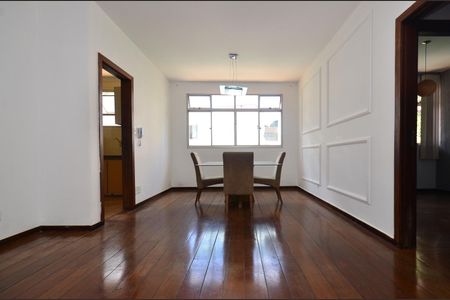 Apartamento para alugar com 95m², 3 quartos e 1 vagaSala