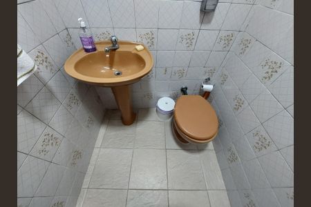 Casa à venda com 120m², 3 quartos e 2 vagasBanheiro Área de Serviço