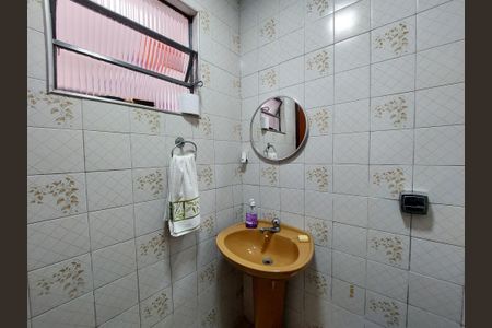 Casa à venda com 120m², 3 quartos e 2 vagasBanheiro Área de Serviço