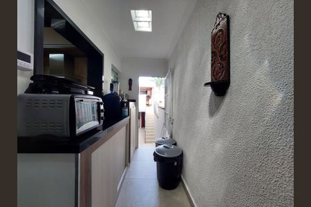 Casa à venda com 120m², 3 quartos e 2 vagasCorredor