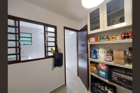 Casa à venda com 120m², 3 quartos e 2 vagasQuarto na Área de Serviço