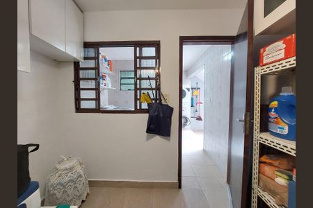 Casa à venda com 120m², 3 quartos e 2 vagasQuarto na Área de Serviço