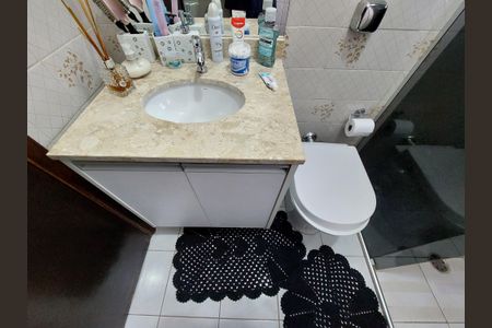 Casa à venda com 120m², 3 quartos e 2 vagasBanheiro 2