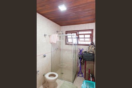 Casa à venda com 300m², 3 quartos e 4 vagasBanheiro da Suíte