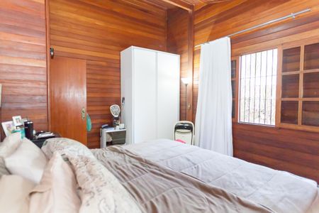 Casa à venda com 300m², 3 quartos e 4 vagasSuíte 2