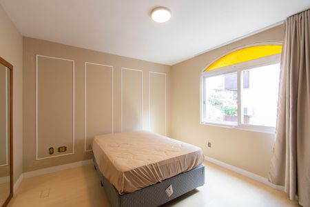 Apartamento à venda com 93m², 2 quartos e 2 vagasQuarto