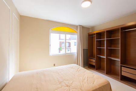 Apartamento à venda com 93m², 2 quartos e 2 vagasQuarto