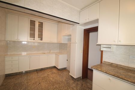 Apartamento à venda com 140m², 4 quartos e 2 vagasCozinha