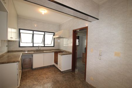 Apartamento à venda com 140m², 4 quartos e 2 vagasCozinha