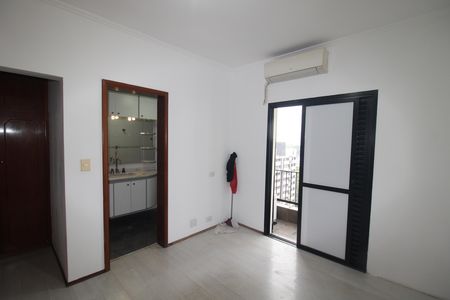 Apartamento à venda com 140m², 4 quartos e 2 vagasQuarto 4