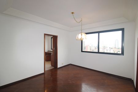 Apartamento à venda com 140m², 4 quartos e 2 vagasSala