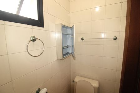 Apartamento à venda com 140m², 4 quartos e 2 vagasÁrea de Serviço - Banheiro
