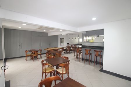 Apartamento à venda com 140m², 4 quartos e 2 vagasÁrea comum - Salão de festas