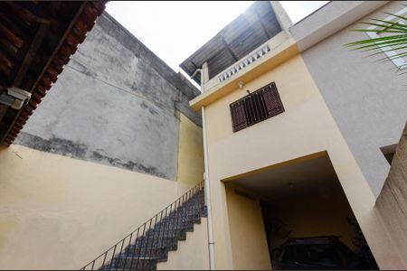 Casa à venda com 125m², 2 quartos e 2 vagas Casa à venda com 125m², 2 quartos e 2 vagasGaragem