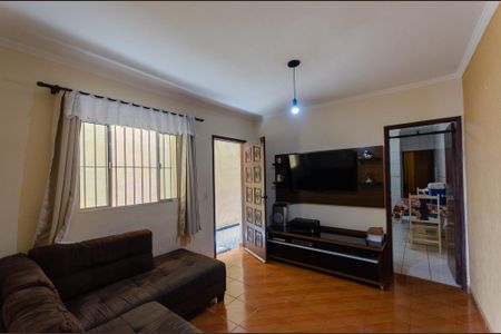 Casa à venda com 125m², 2 quartos e 2 vagas Casa à venda com 125m², 2 quartos e 2 vagasSala