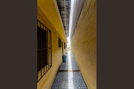 Casa à venda com 125m², 2 quartos e 2 vagas Casa à venda com 125m², 2 quartos e 2 vagasCorredor