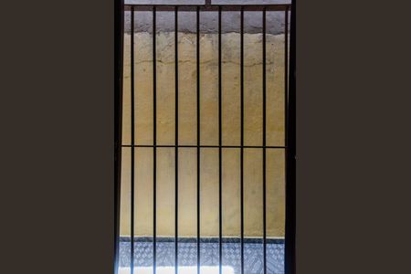 Casa à venda com 125m², 2 quartos e 2 vagas Casa à venda com 125m², 2 quartos e 2 vagasQuarto 2 - Janela