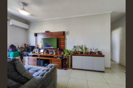 Apartamento à venda com 52m², 2 quartos e 1 vagaSala