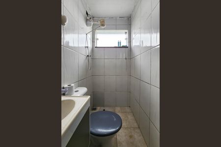 Casa para alugar com 30m², 1 quarto e sem vagaBanheiro