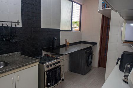 Apartamento à venda com 70m², 2 quartos e 1 vagaCozinha e Área de Serviço