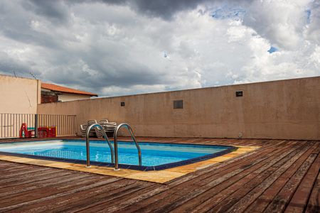 Apartamento à venda com 70m², 2 quartos e 1 vagaÁrea comum - Piscina