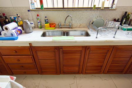 Casa de condomínio para alugar com 223m², 4 quartos e 2 vagasCozinha