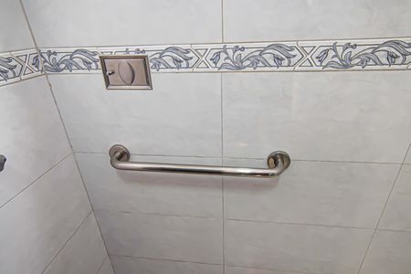 Casa de condomínio para alugar com 223m², 4 quartos e 2 vagasBanheiro Social