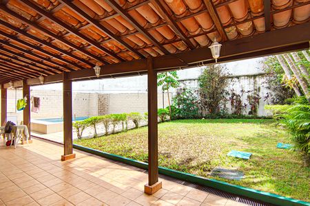 Casa de condomínio para alugar com 223m², 4 quartos e 2 vagasÁrea comum