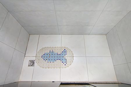 Casa de condomínio para alugar com 223m², 4 quartos e 2 vagasBanheiro Social