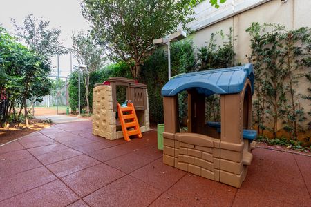 Apartamento à venda com 48m², 1 quarto e 1 vaga Apartamento à venda com 48m², 1 quarto e 1 vagaÁrea comum - Playground