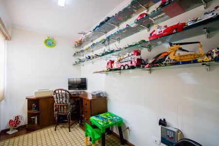 Casa à venda com 232m², 4 quartos e 5 vagasQuarto 4