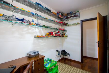 Casa à venda com 232m², 4 quartos e 5 vagasQuarto 4