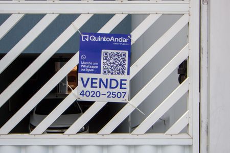 Casa à venda com 232m², 4 quartos e 5 vagasPlaquinha