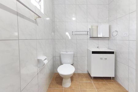 Casa à venda com 90m², 2 quartos e 1 vaga Casa à venda com 90m², 2 quartos e 1 vagaBanheiro