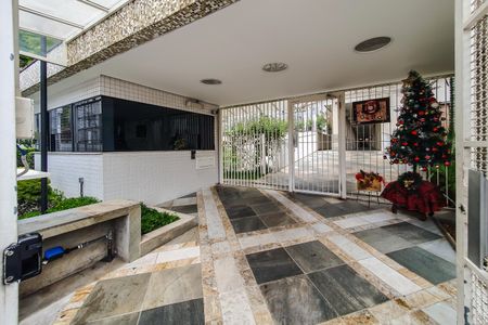 Apartamento à venda com 78m², 2 quartos e 1 vagaFachada e portaria