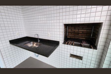 Apartamento para alugar com 68m², 2 quartos e 1 vagaÁrea comum - Churrasqueira