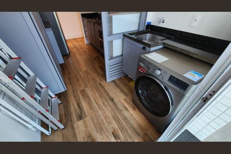 Apartamento para alugar com 68m², 2 quartos e 1 vagaÁrea de Serviço