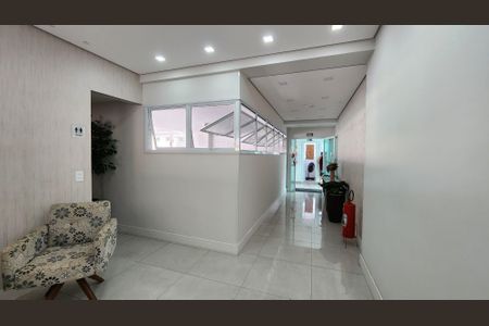 Apartamento para alugar com 68m², 2 quartos e 1 vagaÁrea comum - Hall de entrada